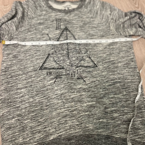 Harry Potter Deathly Hallows Long Sleeve Sweatshirt, Universal Studios, Gray - Picture 8 of 10